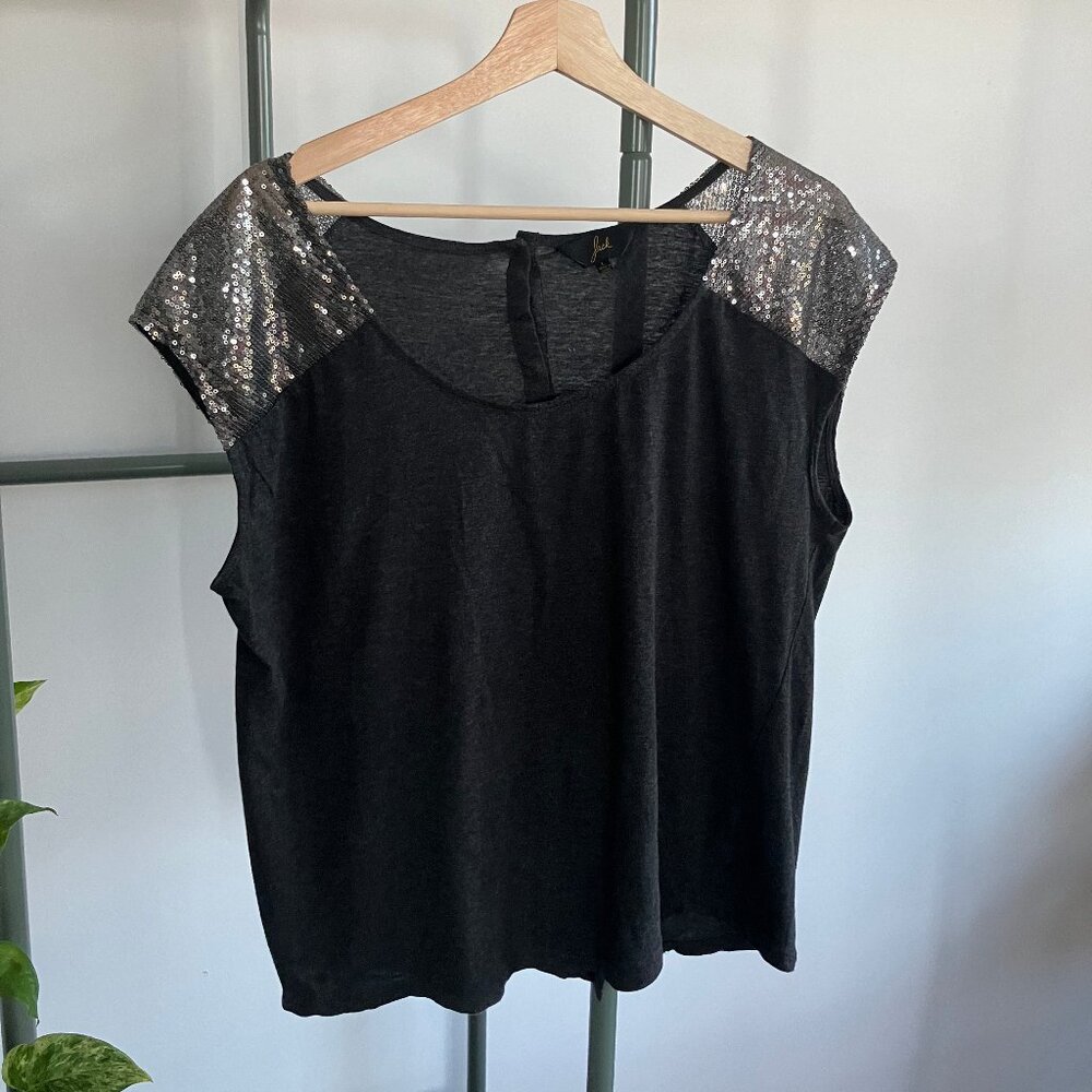Sequin-shoulder scoopneck button-back tee in dark heathered grey